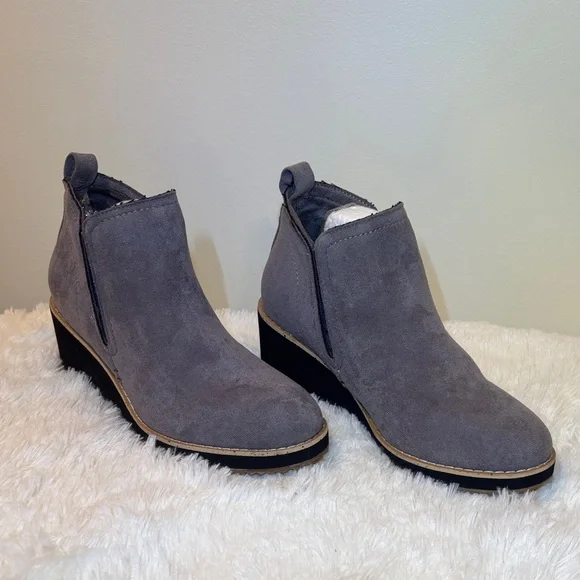 Boutique Corkys Gray Suede (man made) Ankle Booties - Picture 6 of 6